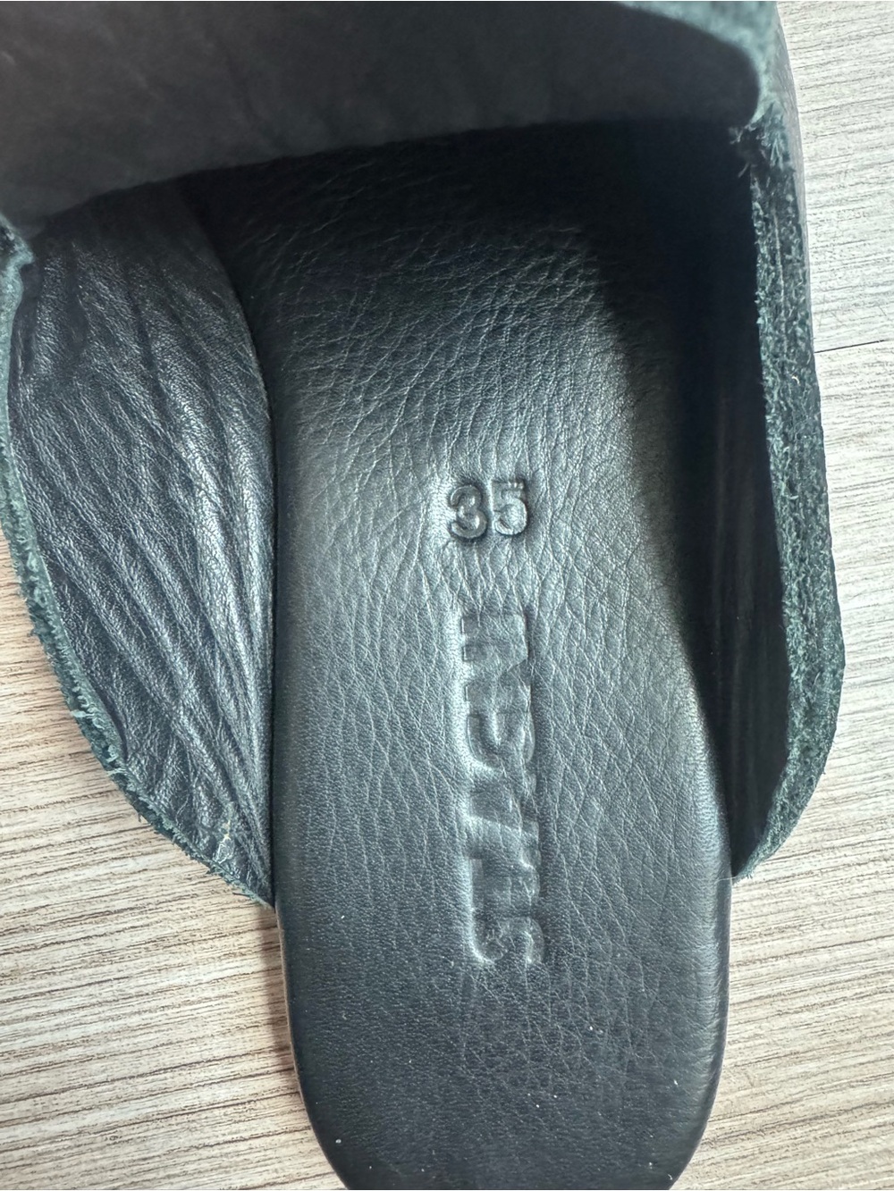 ST. AGNI Minimalist Leather Slide Mules - Picture 3 of 5